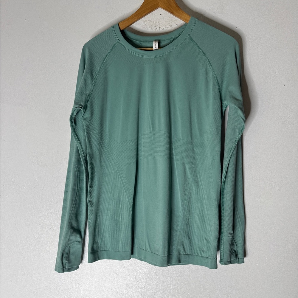 Athleta Long Sleeve momentum Tee in seafoam